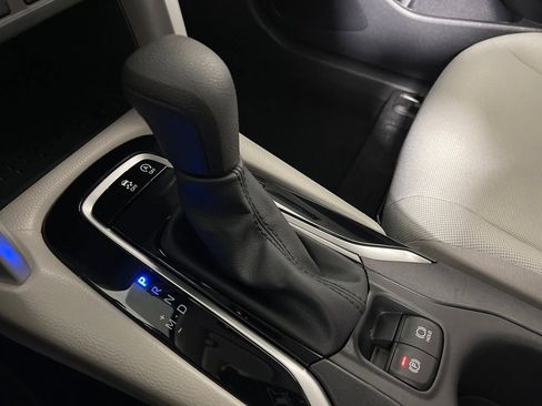 Certified 2024 Toyota Corolla Cross L image 22