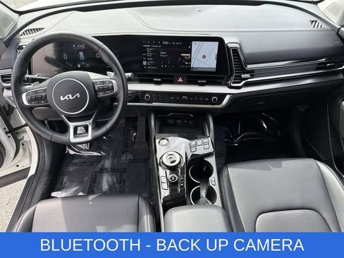 Used 2023 Kia Sportage EX AWD/4WD image 3