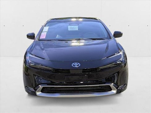 New 2026 Toyota Prius Plug-In Hybrid FWD image 6