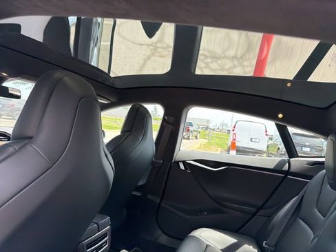 Used 2019 Tesla Model S 100D AWD/4WD image 14