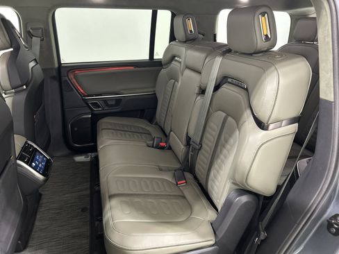 Used 2024 Rivian R1S Adventure AWD/4WD image 21