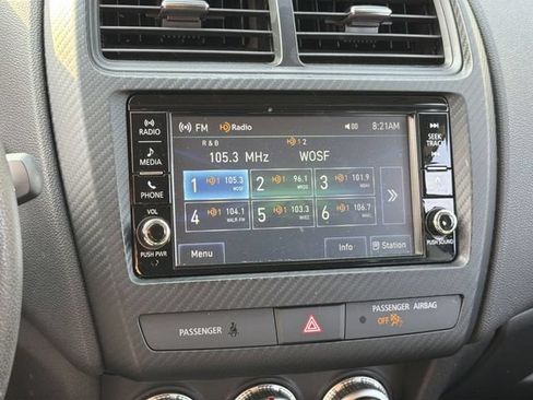 Used 2025 Mitsubishi Outlander Sport ES AWD/4WD image 10