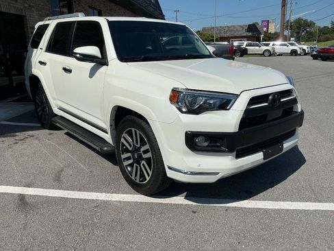 Used 2020 Toyota 4Runner Limited RWD image 9