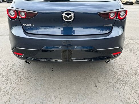 Certified 2025 MAZDA MAZDA3 s Sport image 24