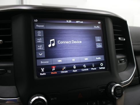 Used 2019 RAM 1500 Laramie AWD/4WD image 49