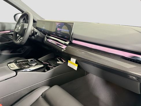 New 2026 BMW i5 eDrive40 w/ M Sport Package image 29