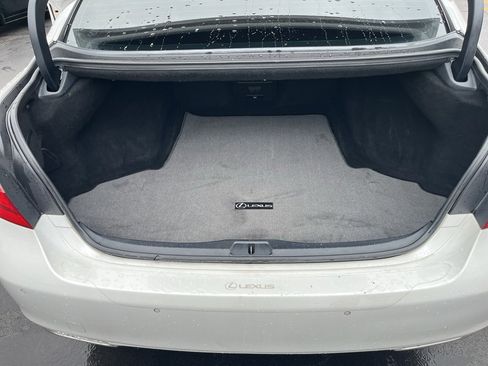 Used 2011 Lexus LS 460 w/ Comfort Pkg image 33