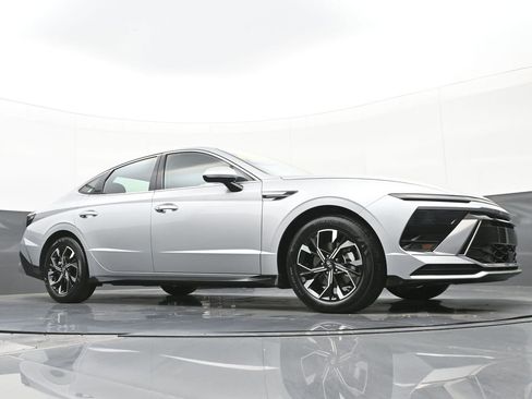 Certified 2025 Hyundai Sonata SEL FWD image 36