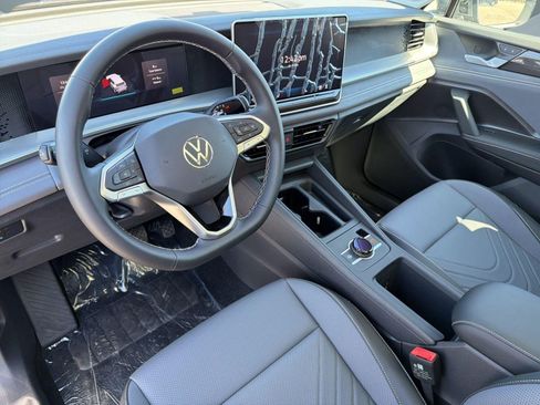 New 2026 Volkswagen Tiguan SE AWD/4WD image 4