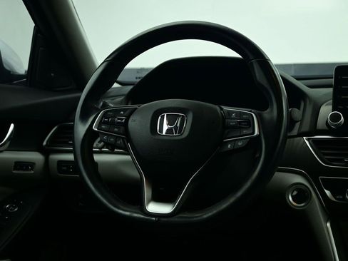 Used 2020 Honda Accord Touring image 8