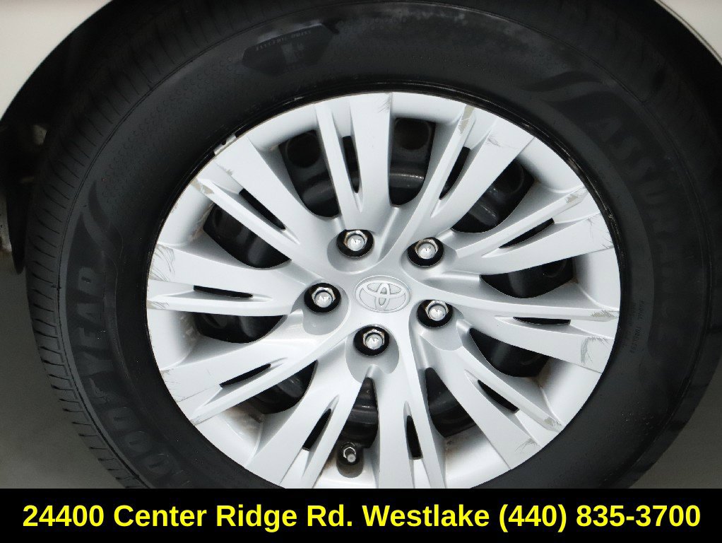 Used 2014 Toyota Camry LE FWD image 12