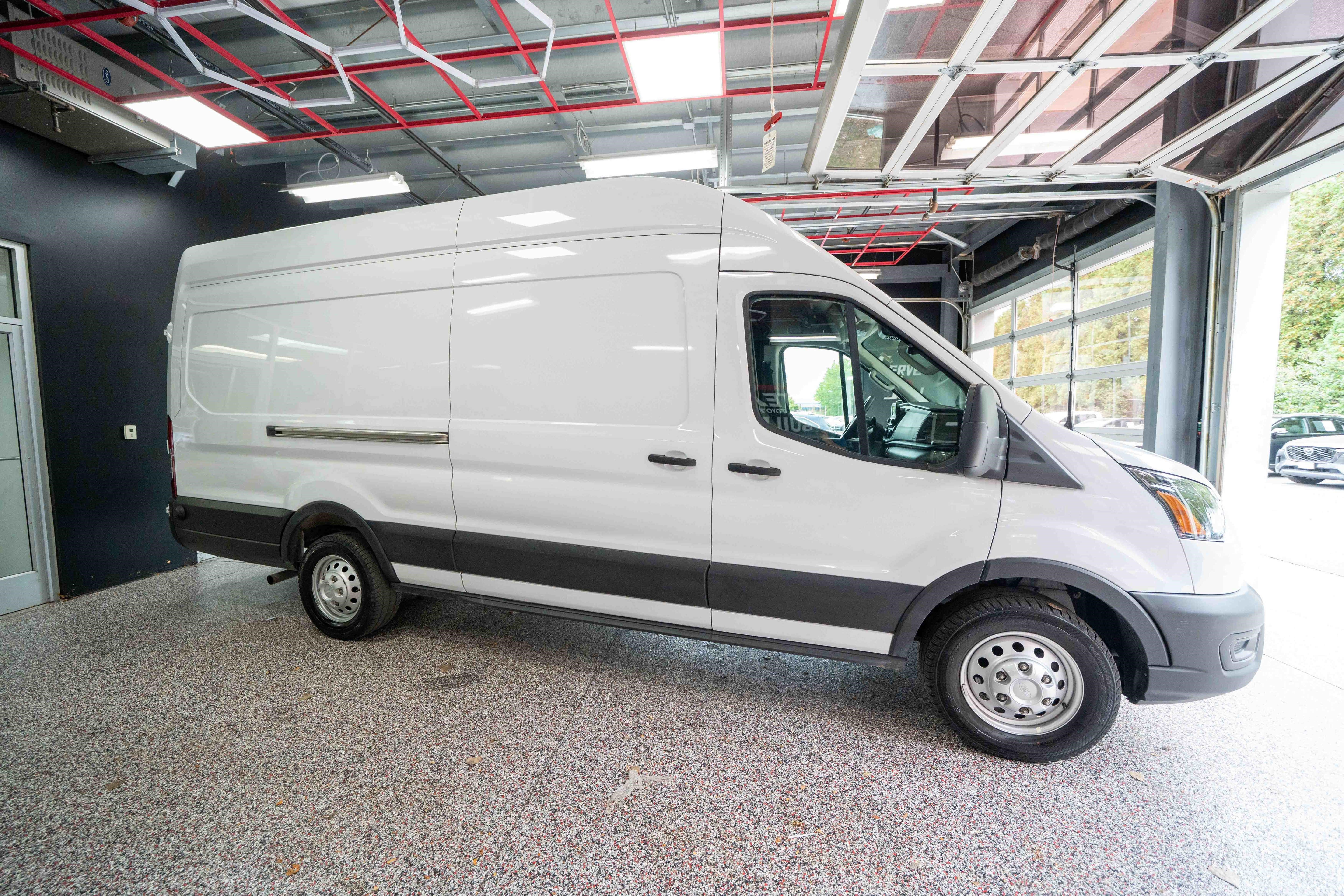 Used 2025 Ford Transit 250 148 High Roof Extended AWD w/ Load Area Protection Package image 5