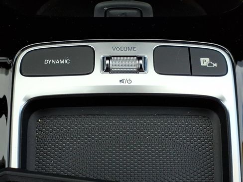 Certified 2025 Mercedes-Benz GLB 250 4MATIC image 20