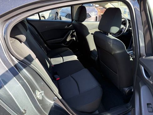 Used 2014 MAZDA MAZDA3 i Sport image 17