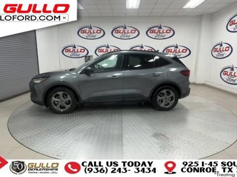 Used 2025 Ford Escape ST-Line w/ Tech Pack #1 FWD image 5