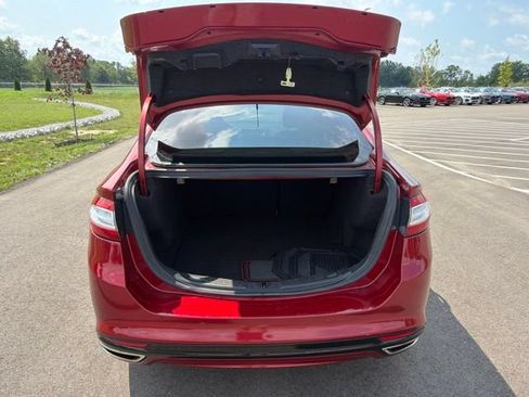 Used 2016 Ford Fusion Titanium FWD image 10