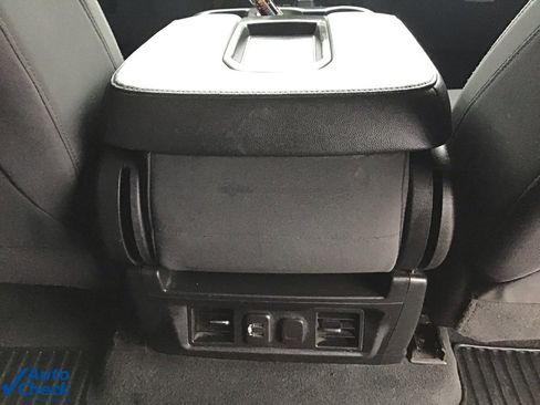 Used 2020 Chevrolet Silverado 1500 LT w/ All-Star Edition image 16