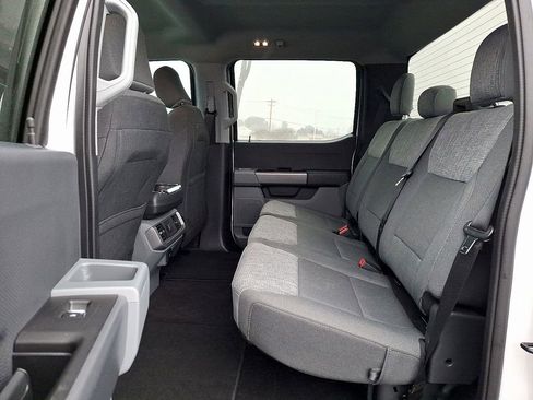 Used 2022 Ford F150 XLT w/ Trailer Tow Package image 10