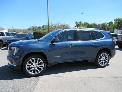 New 2026 GMC Acadia Denali w/ Super Cruise Package image 4