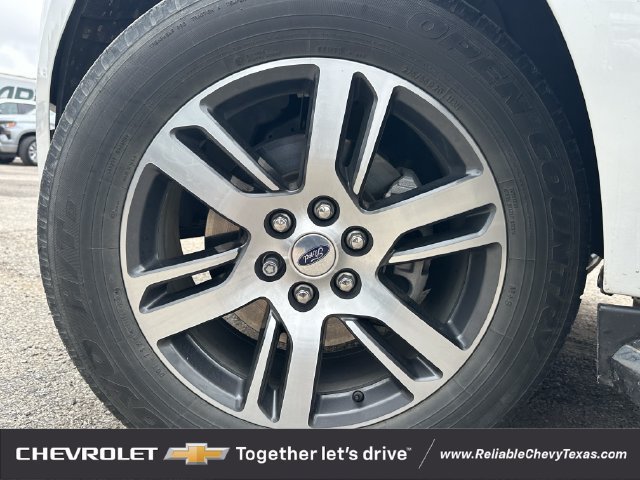 Used 2022 Ford Expedition Limited RWD image 9