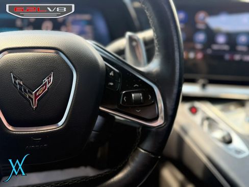 Used 2022 Chevrolet Corvette Stingray Convertible w/ Z51 Performance Package RWD image 26