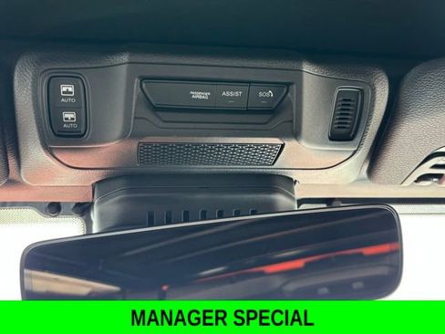 New 2025 Jeep Wrangler Unlimited Rubicon 392 image 28