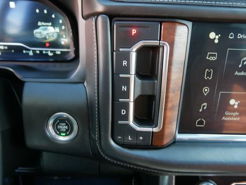 Certified 2023 GMC Yukon Denali Ultimate AWD/4WD image 31