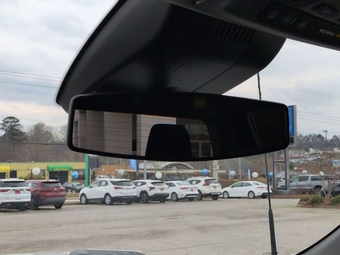 Used 2025 Chevrolet Silverado 2500 LT w/ Convenience Package image 27