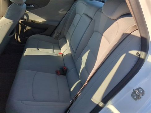 Used 2024 Chevrolet Malibu LT image 19