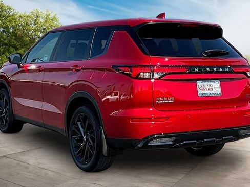 New 2026 Nissan Rogue SL AWD/4WD image 3
