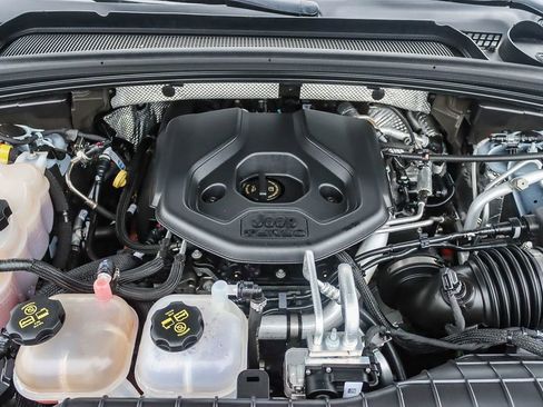 Used 2023 Jeep Grand Cherokee 4WD 4xe image 57