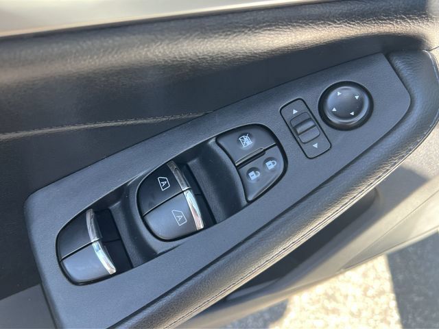 Used 2020 Nissan Maxima 3.5 S w/ Floor Mat Group FWD image 32