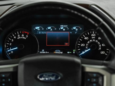 Used 2018 Ford F150 Platinum w/ Equipment Group 701A Luxury AWD/4WD image 15