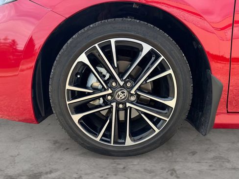 Certified 2025 Toyota Camry XLE FWD image 9