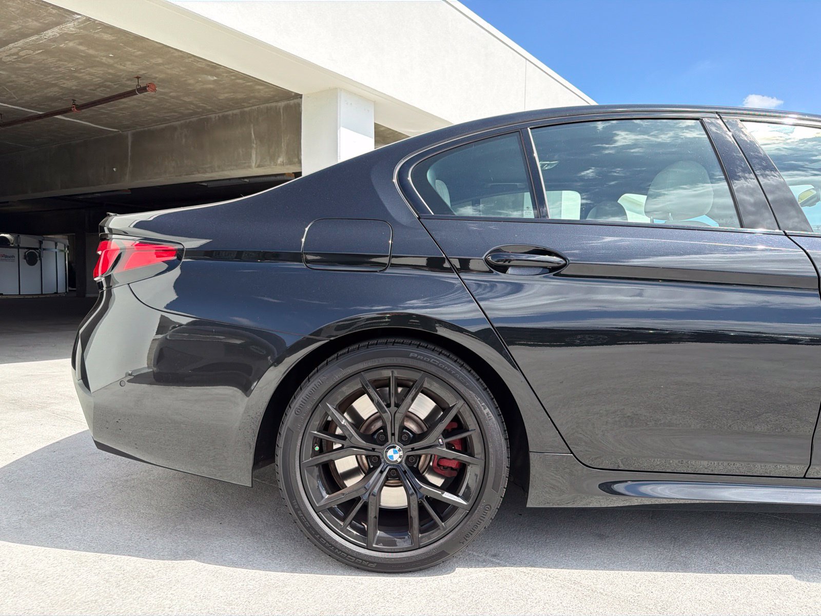 Certified 2023 BMW 540i w/ M Sport Package RWD image 5