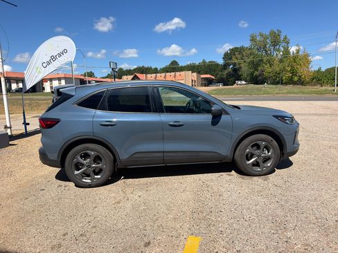 Used 2025 Ford Escape ST-Line Select AWD/4WD image 10