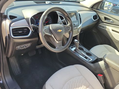 Used 2019 Chevrolet Equinox LT w/ LPO, Floor Liner Package AWD/4WD image 18