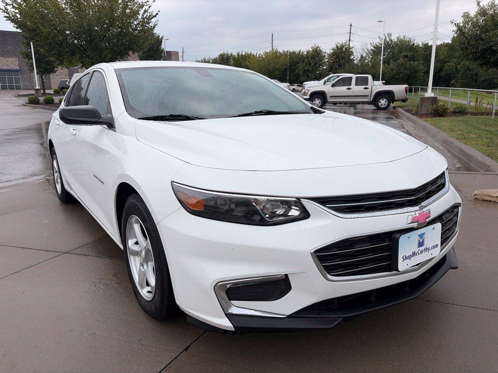 Used 2017 Chevrolet Malibu LS FWD image 13