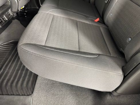 Used 2025 Chevrolet Silverado 1500 LT image 23