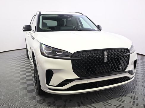 New 2026 Lincoln Aviator Reserve image 9