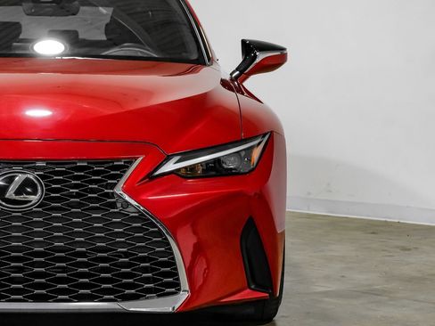 Used 2022 Lexus IS 300 w/ Premium Package RWD image 41