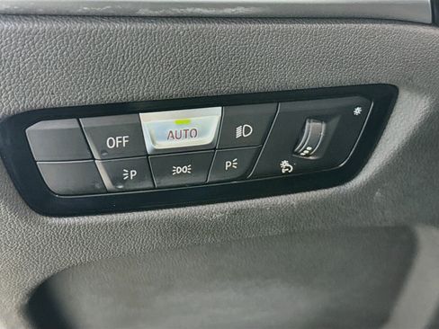 Used 2025 BMW 330i Sedan RWD image 9