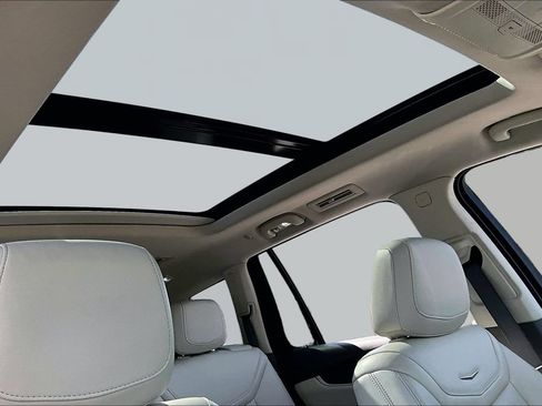 Certified 2023 Cadillac XT6 Premium Luxury AWD/4WD image 17