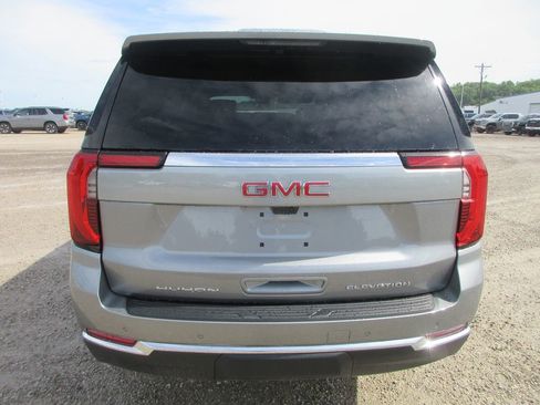 New 2026 GMC Yukon XL Elevation w/ Elevation Premium Package AWD/4WD image 5