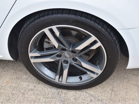 Used 2018 Audi A4 2.0T Ultra Premium Plus w/ Premium Plus Package image 12