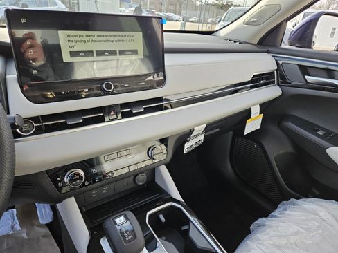 New 2026 Mitsubishi Outlander SEL image 13