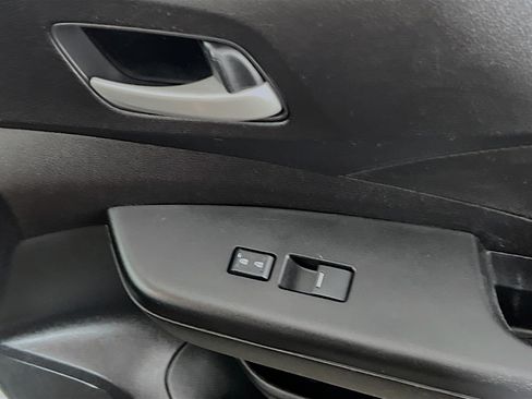 Used 2015 Honda CR-V LX image 31