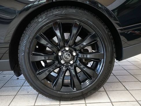 Used 2017 Land Rover Range Rover Supercharged AWD/4WD image 60