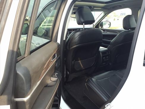 Used 2023 Jeep Grand Cherokee 4WD 4xe image 22