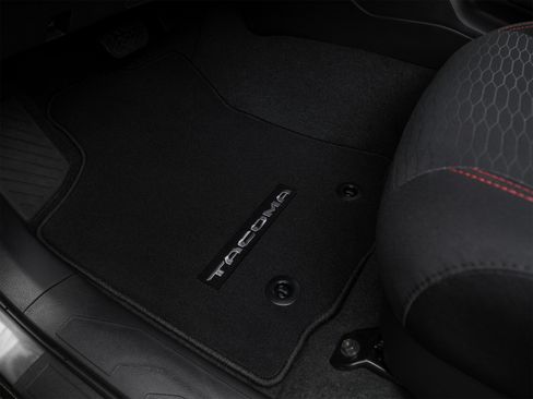 Used 2018 Toyota Tacoma SR5 RWD image 36